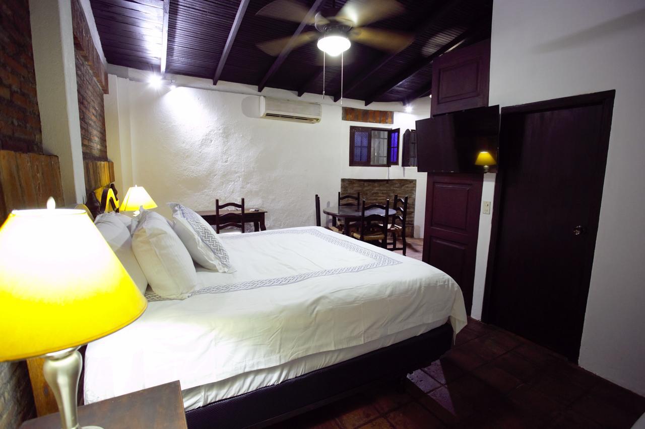 Hotel Casa Colonial Boutique มานากัว ภายนอก รูปภาพ